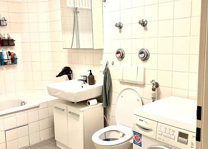 Mosh - Friedrichshain - Alexanderplatz * Berlín